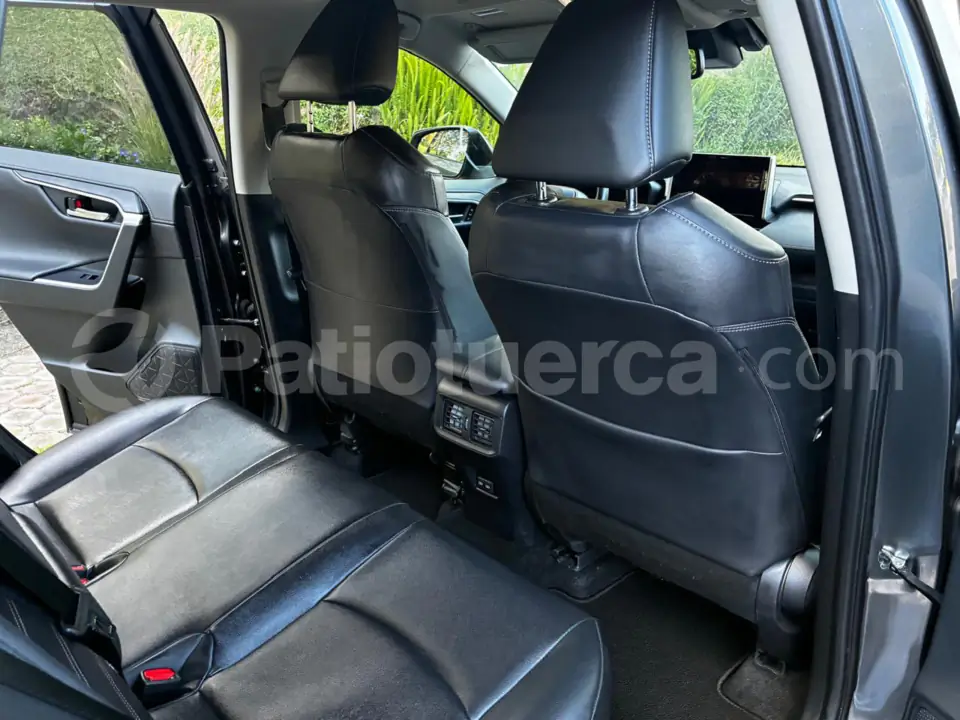 Foto 8 de Toyota NEW RAV4 2.5