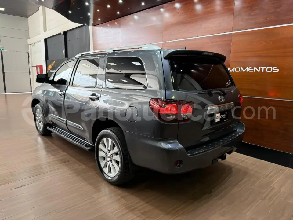 Foto 5 de Toyota Sequoia Platinium