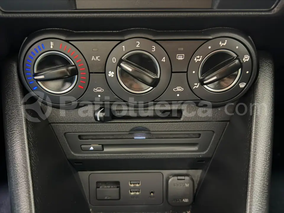 Foto 21 de Mazda CX3 CORE