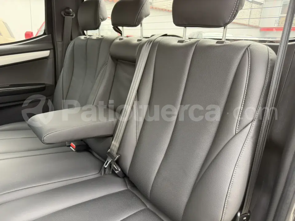 Foto 30 de Chevrolet D-MAX CRDI FULL AC 2.5 CD 4X4  TM DIESEL