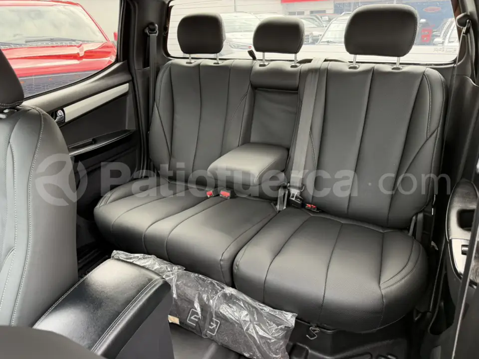 Foto 32 de Chevrolet D-MAX CRDI FULL AC 2.5 CD 4X4  TM DIESEL