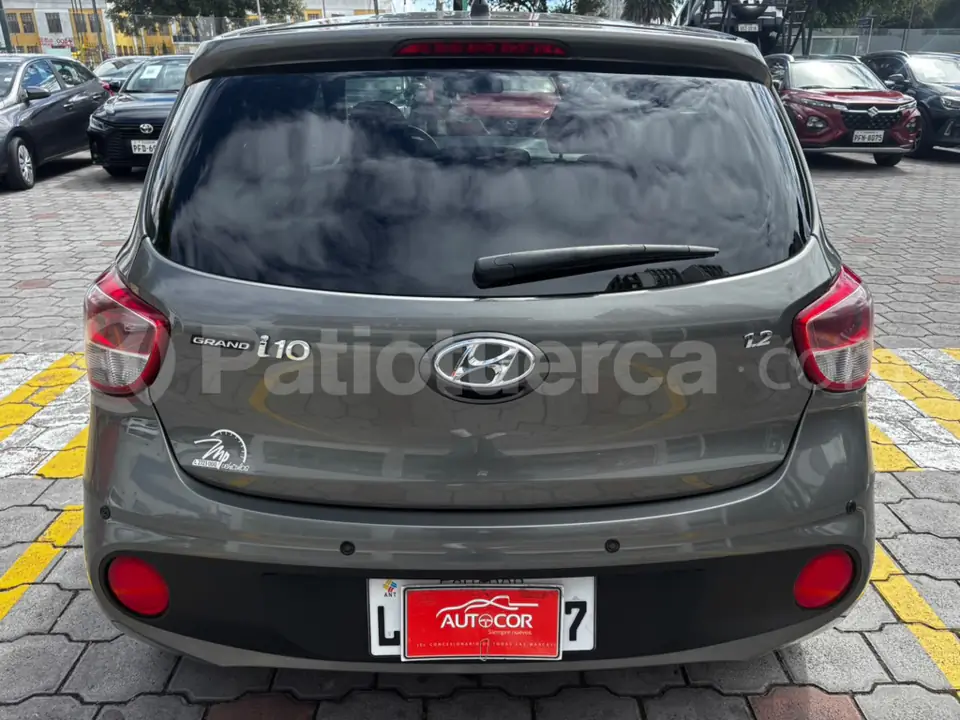 Foto 6 de Hyundai Grand I10 HB