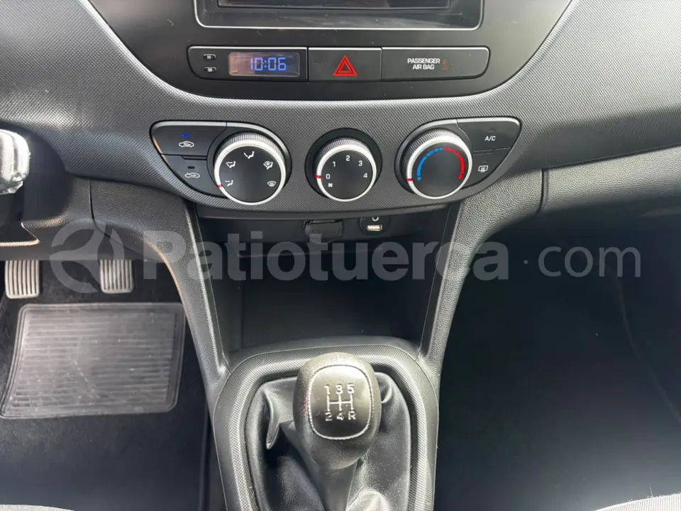 Foto 15 de Hyundai Grand I10 HB