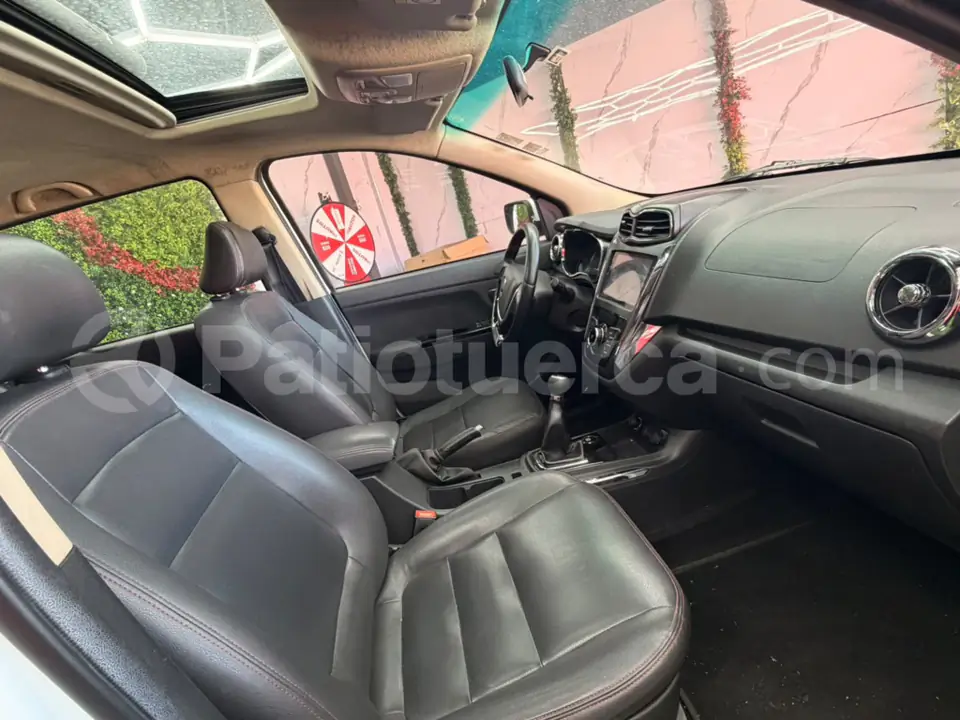 Foto 5 de Shineray MPV 750