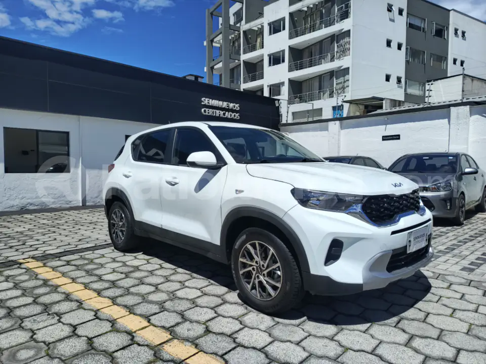 Foto 3 de Kia Sonet AC