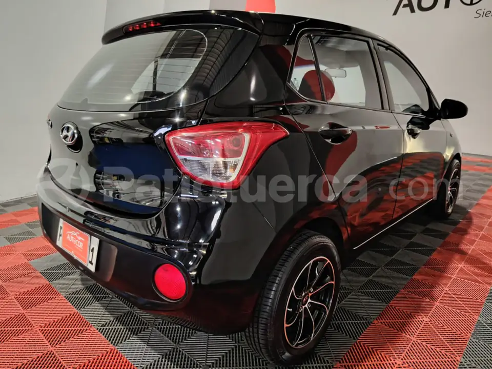 Foto 7 de Hyundai Grand I10 HB