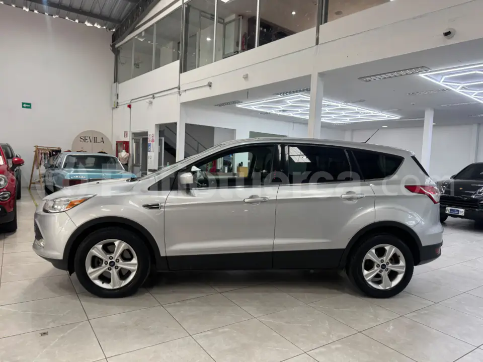 Foto 2 de Ford Escape