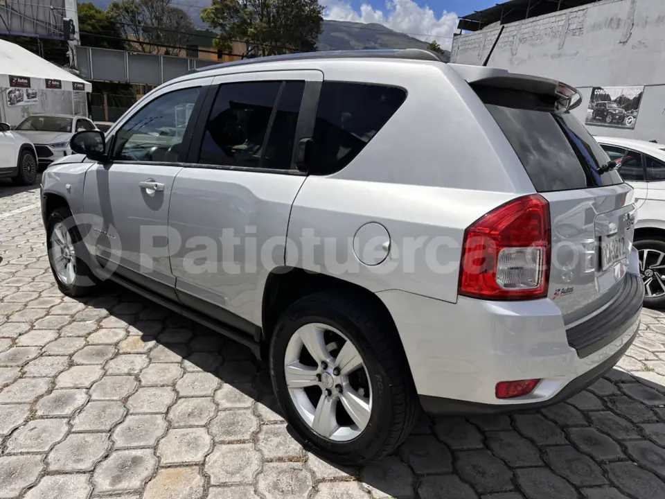 Foto 6 de Jeep Compass Sport