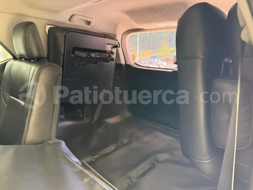 Foto 7 de Toyota New Fortuner