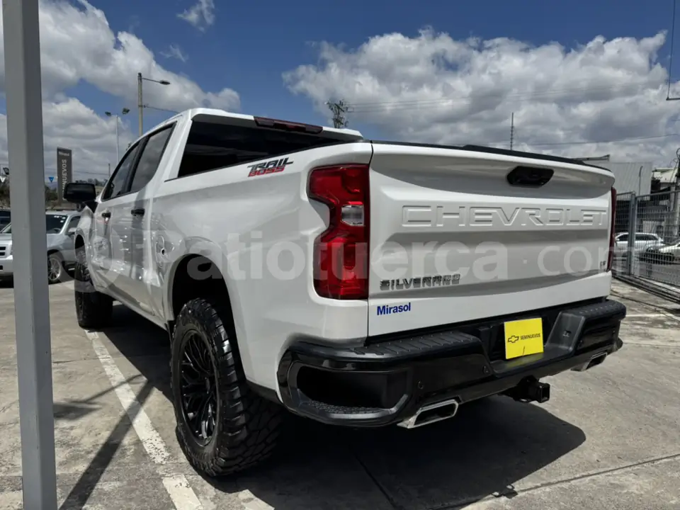 Foto 7 de Chevrolet Silverado Trailboss Z71 AC
