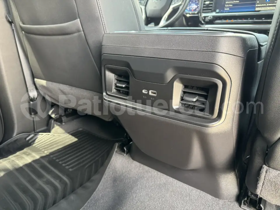 Foto 12 de Chevrolet Silverado Trailboss Z71 AC