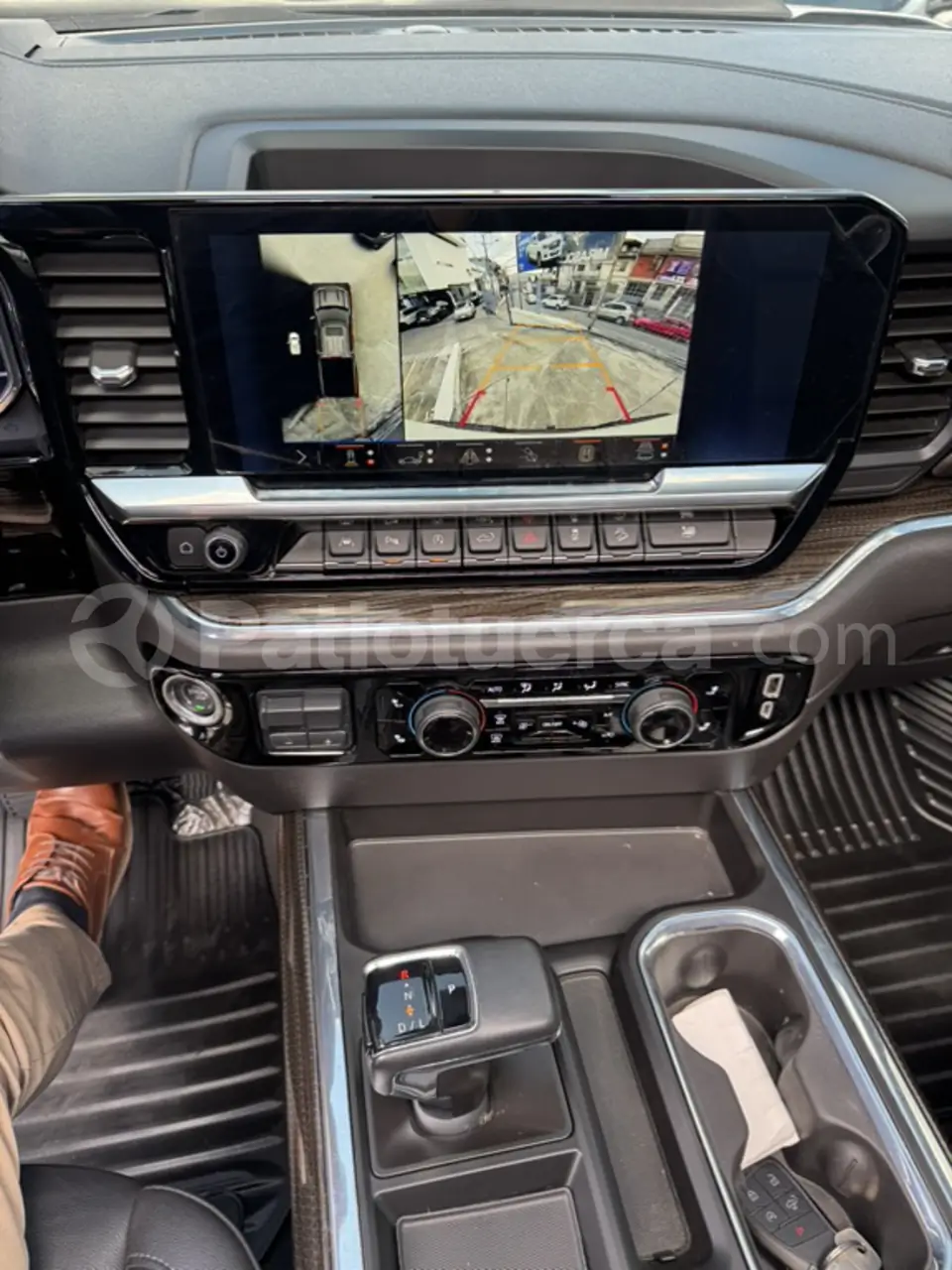 Foto 21 de Chevrolet Silverado Trailboss Z71 AC