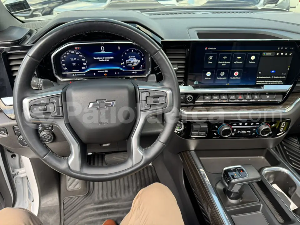 Foto 22 de Chevrolet Silverado Trailboss Z71 AC