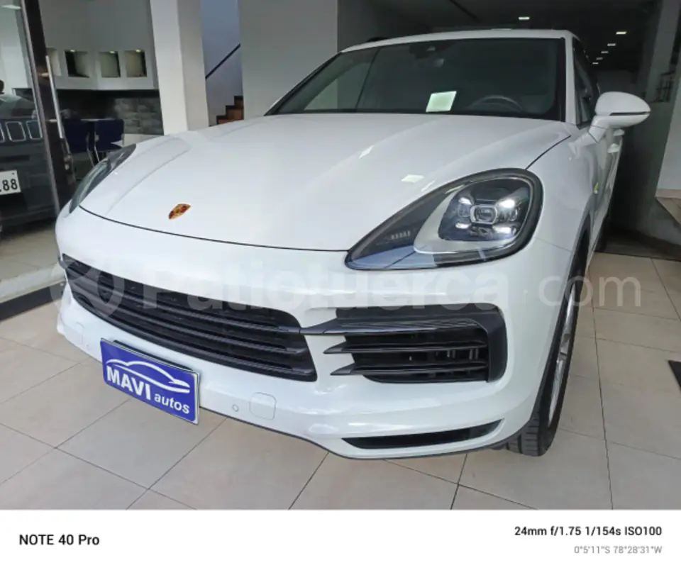 Foto 1 de Porsche Cayenne S e-Hybrid