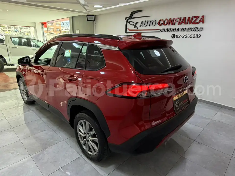 Foto 7 de Toyota Corolla Cross Mid
