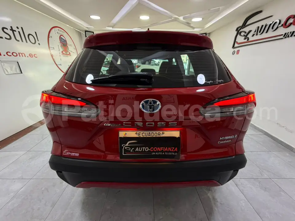 Foto 9 de Toyota Corolla Cross Mid
