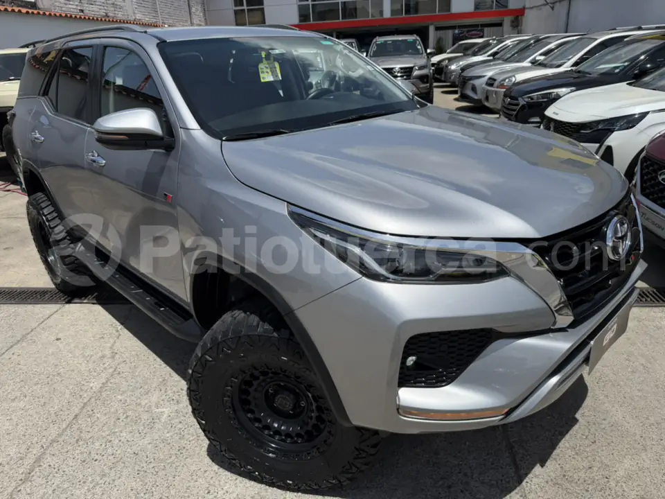 Foto 18 de Toyota Fortuner 4.0