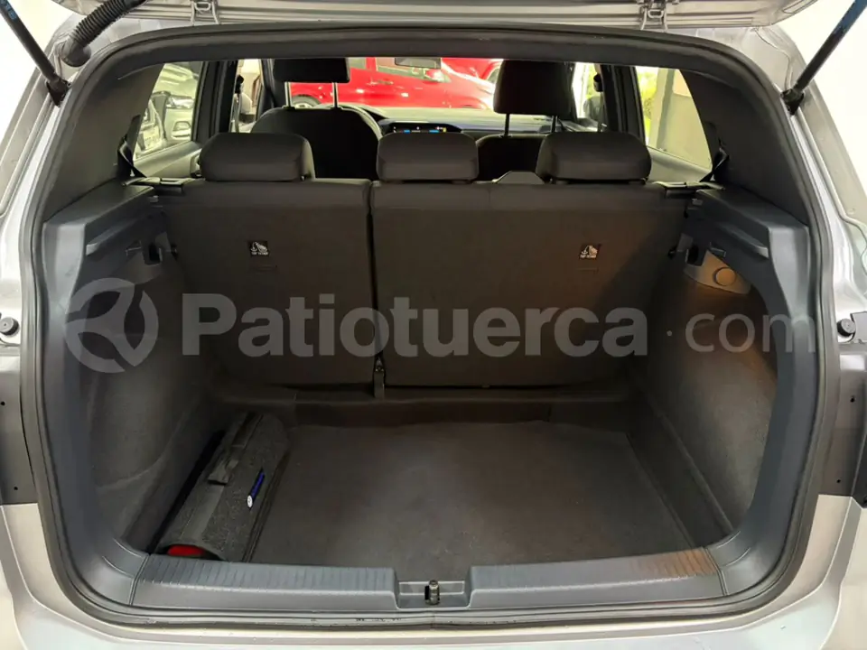 Foto 11 de Volkswagen T-CROSS CONFORTLINE