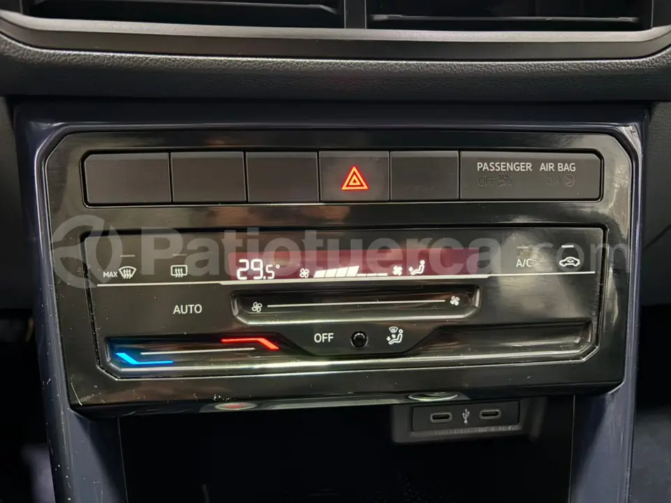 Foto 24 de Volkswagen T-CROSS CONFORTLINE