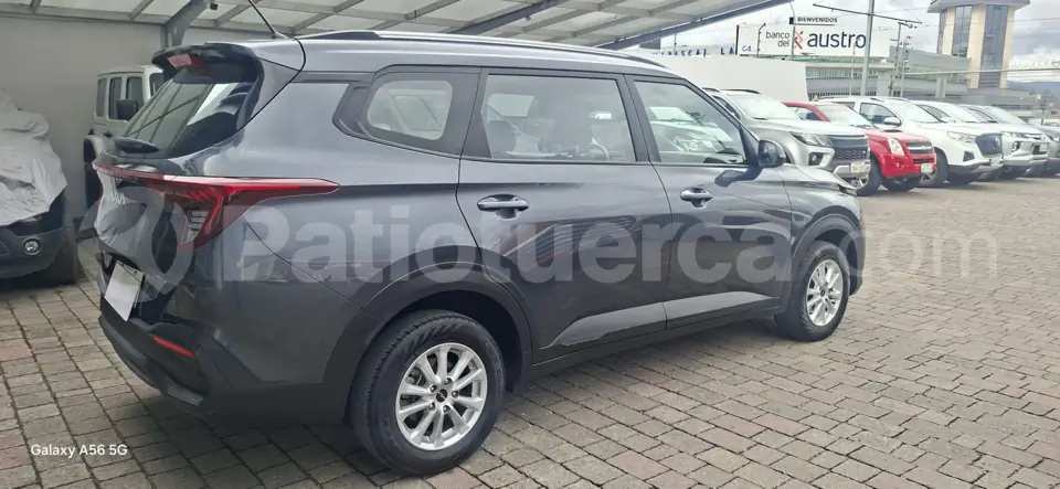 Foto 6 de Kia CARENS EX 7