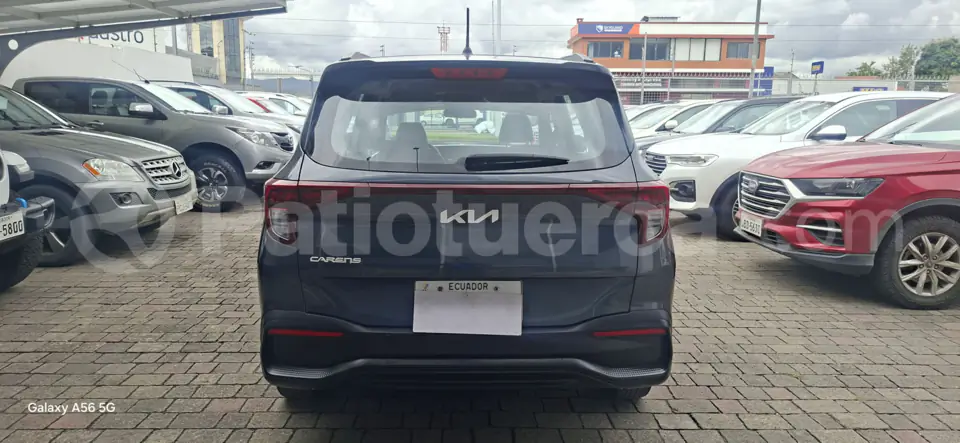 Foto 4 de Kia CARENS EX 7