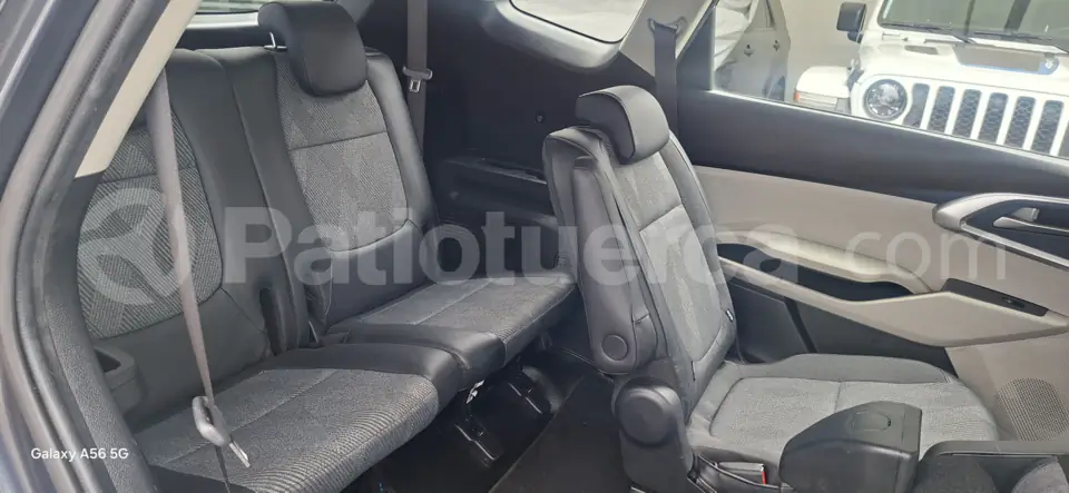 Foto 10 de Kia CARENS EX 7