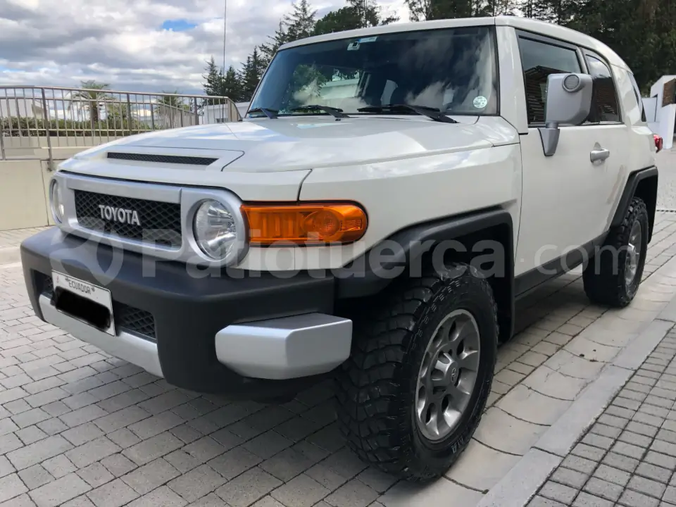 Foto 2 de Toyota FJ Cruiser