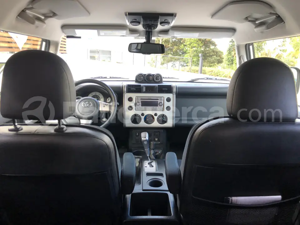 Foto 4 de Toyota FJ Cruiser