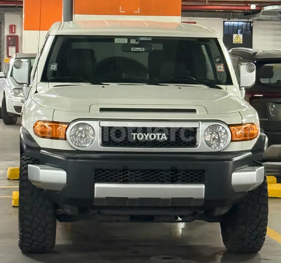 Foto 8 de Toyota FJ Cruiser