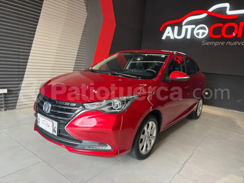 Foto 4 de Changan Alsvin V3