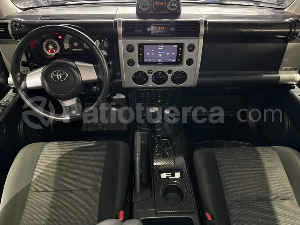Foto 7 de Toyota FJ Cruiser