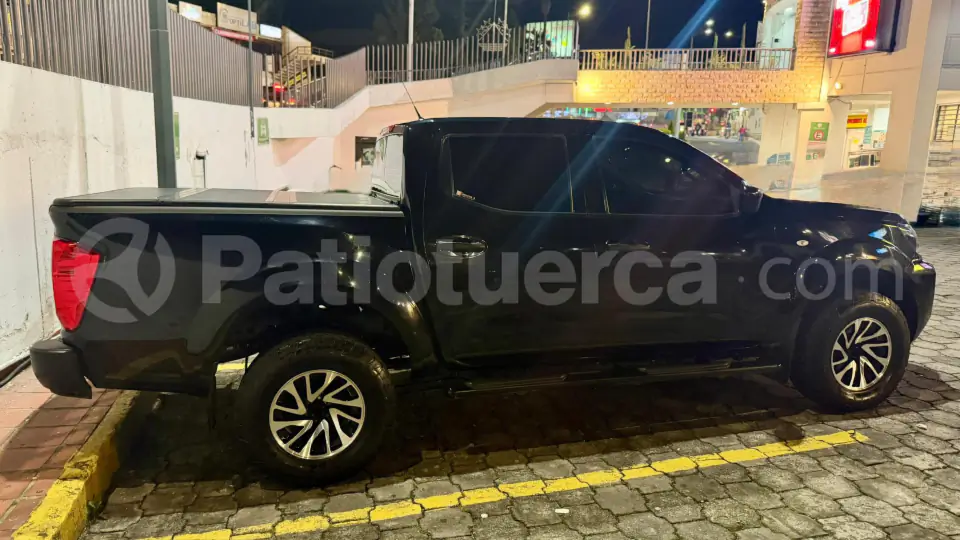 Foto 4 de Nissan Frontier SE