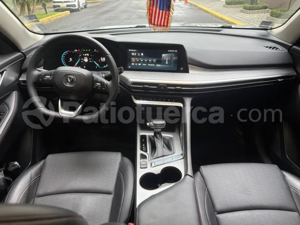 Foto 10 de Changan CS35 Plus