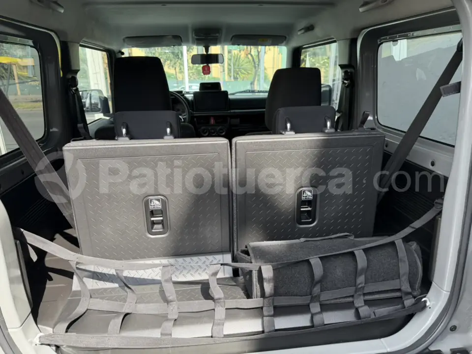 Foto 5 de Suzuki Jimny GLX