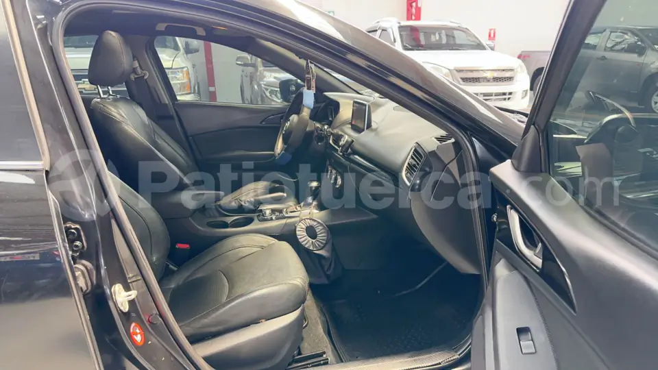 Foto 8 de Mazda 3