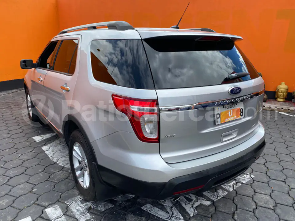 Foto 8 de Ford Explorer XLT