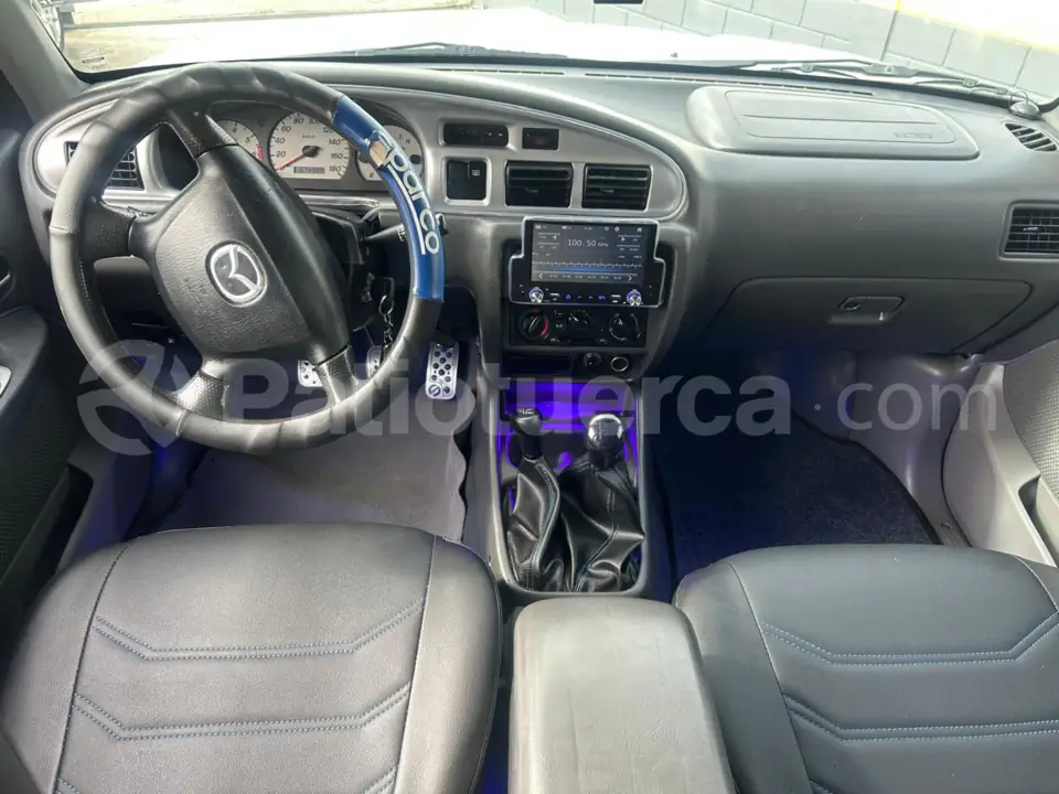 Foto 7 de Mazda B2600 CD