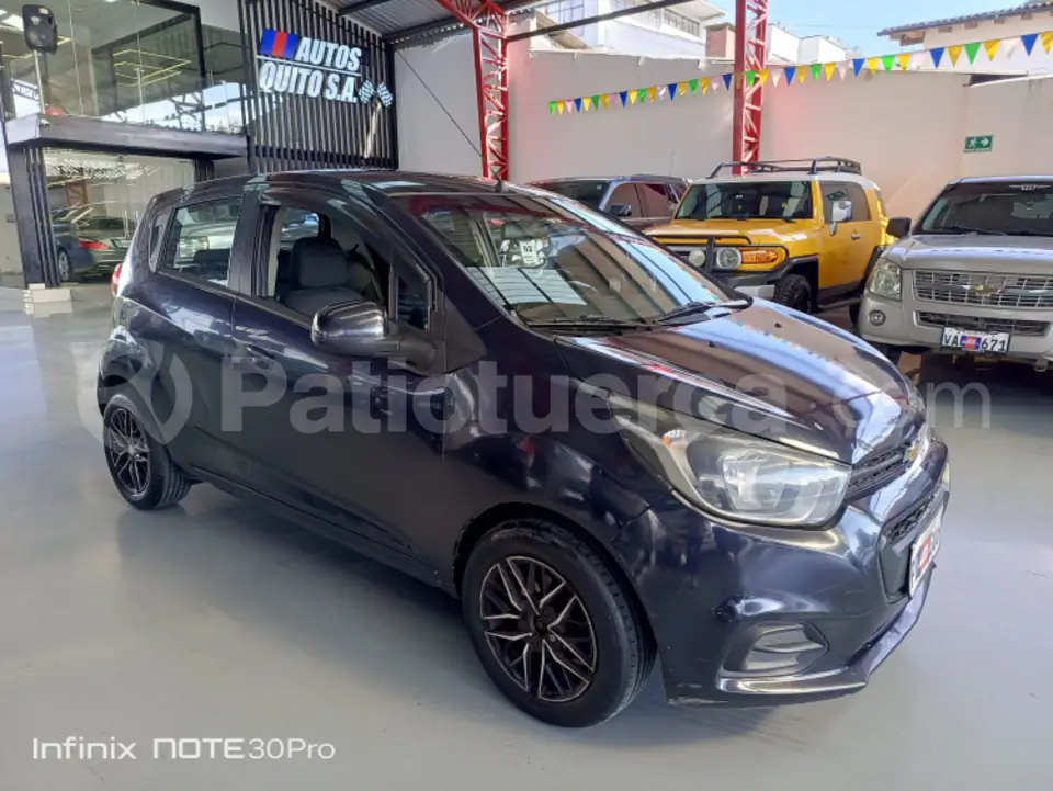 Foto 3 de Chevrolet Spark GT