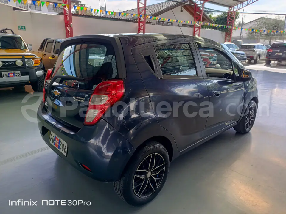 Foto 6 de Chevrolet Spark GT