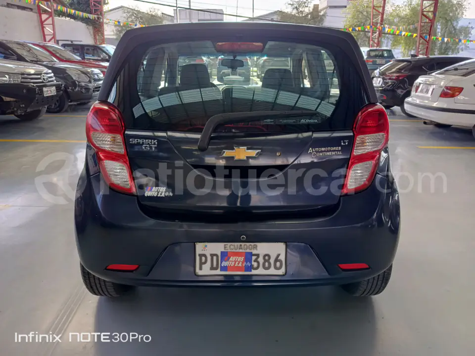 Foto 5 de Chevrolet Spark GT