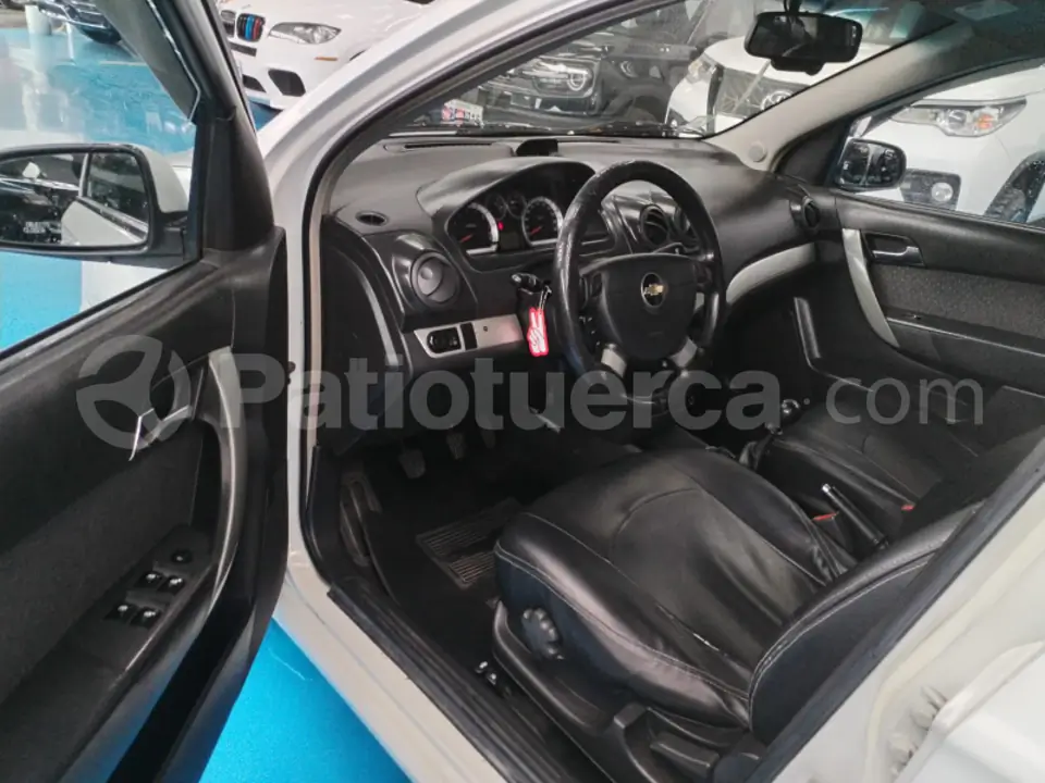Foto 8 de Chevrolet Aveo Emotion GLS