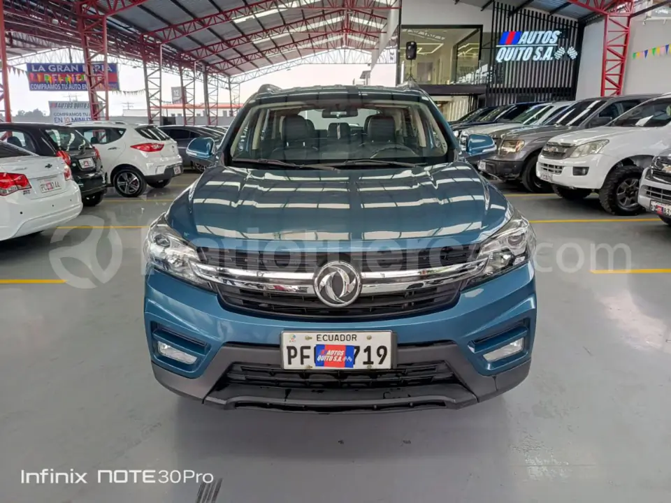 Foto 2 de DFSK GLORY 560