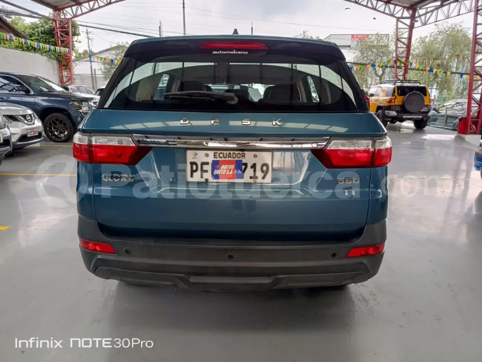 Foto 5 de DFSK GLORY 560