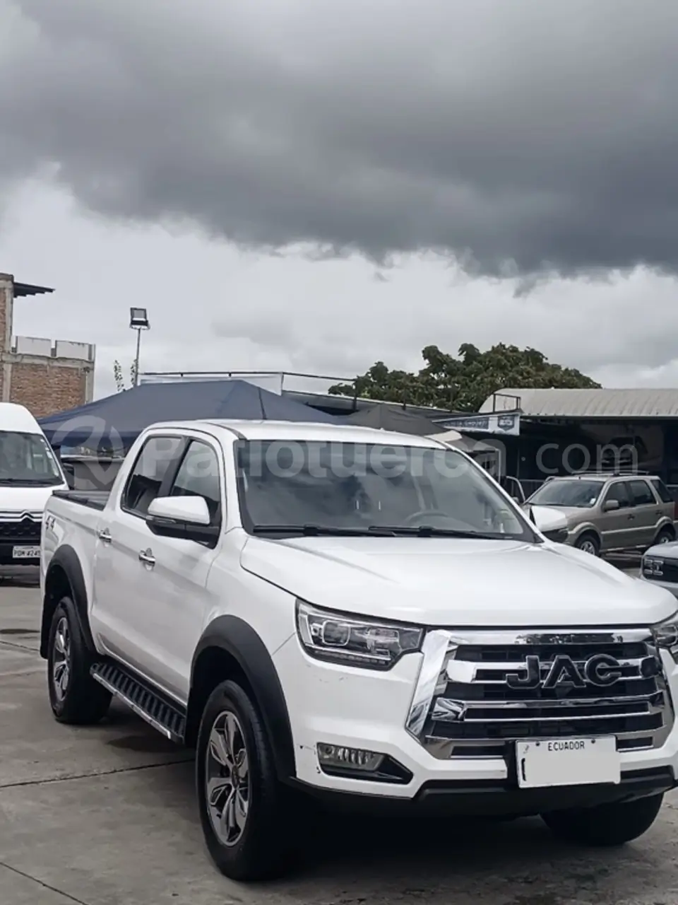 Foto 1 de JAC T8 LUXURY