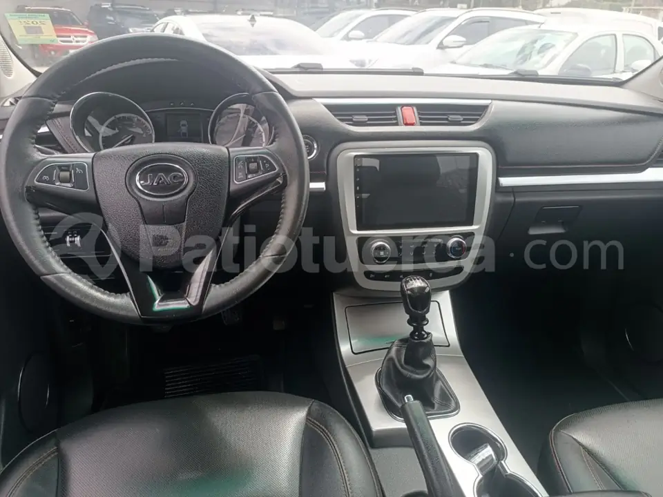 Foto 3 de JAC T8 LUXURY