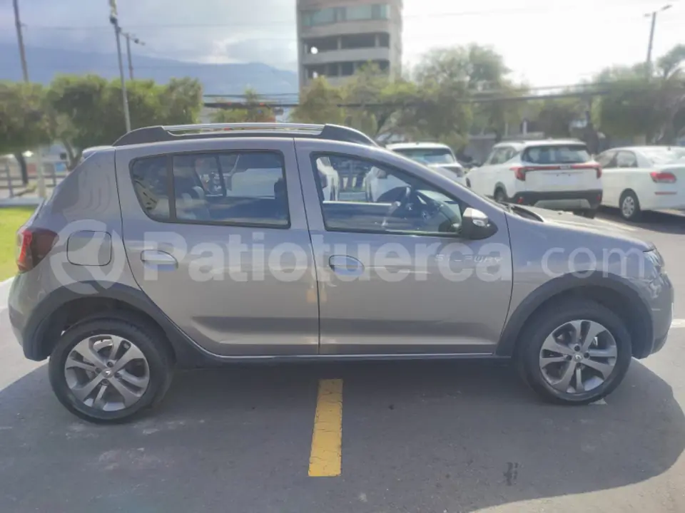 Foto 4 de Renault Sandero