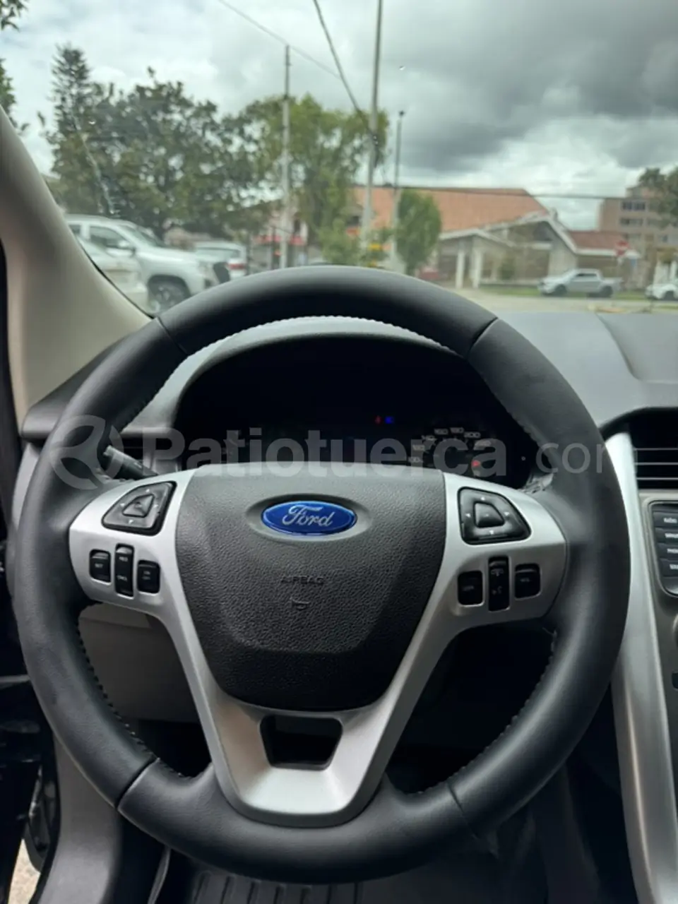 Foto 12 de Ford Edge