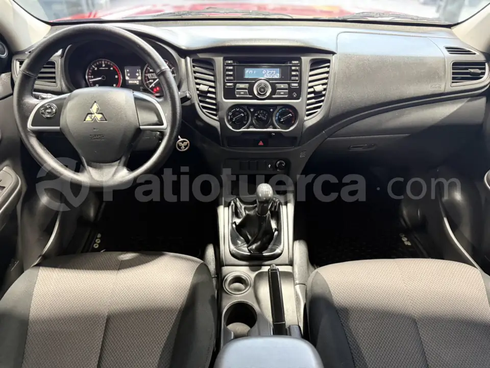 Foto 13 de Mitsubishi L200 HIRIDER