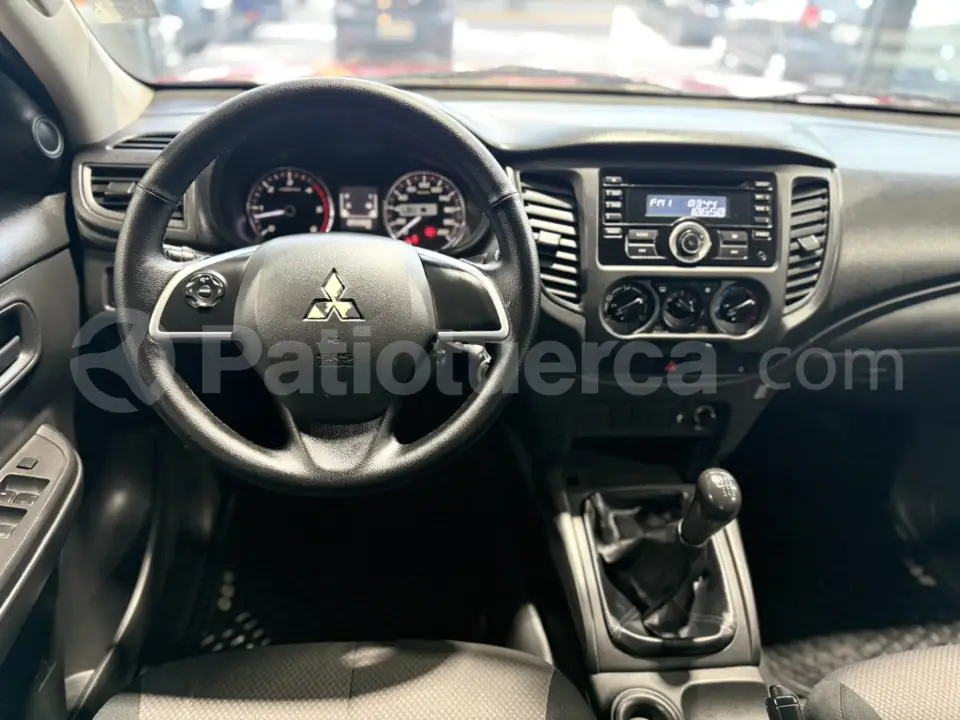 Foto 14 de Mitsubishi L200 HIRIDER