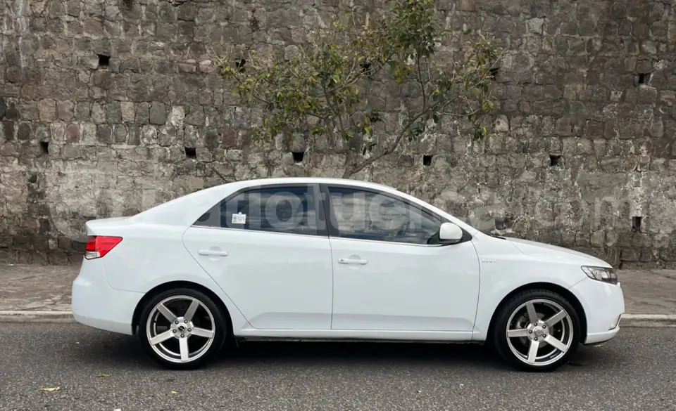 Foto 4 de Kia Cerato